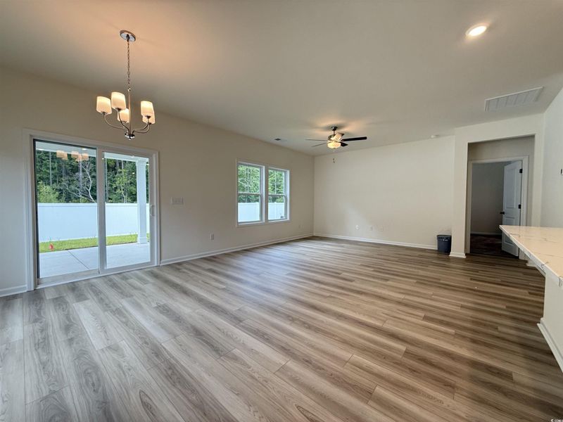 Spacious, unfurnished interior of a new home in Beach Gardens, Conway (Image 12).