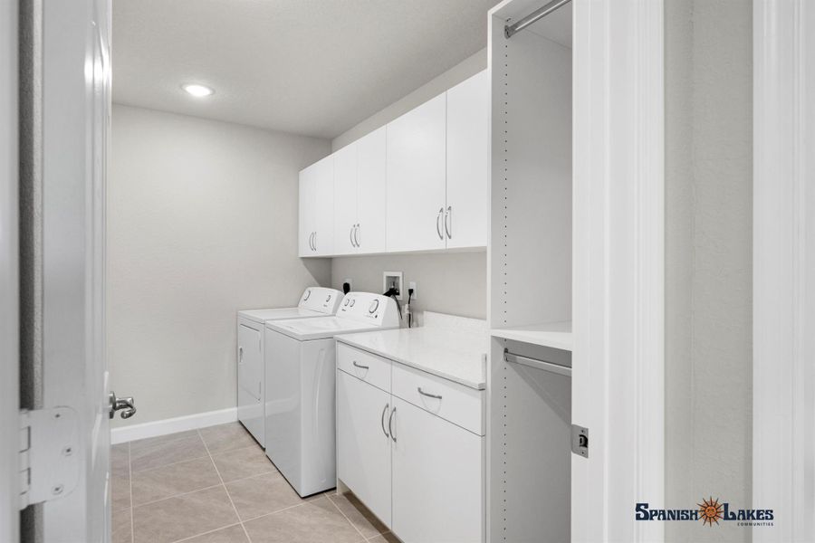 Furnished interior view inside a new home in , Fort Pierce (Image 11).