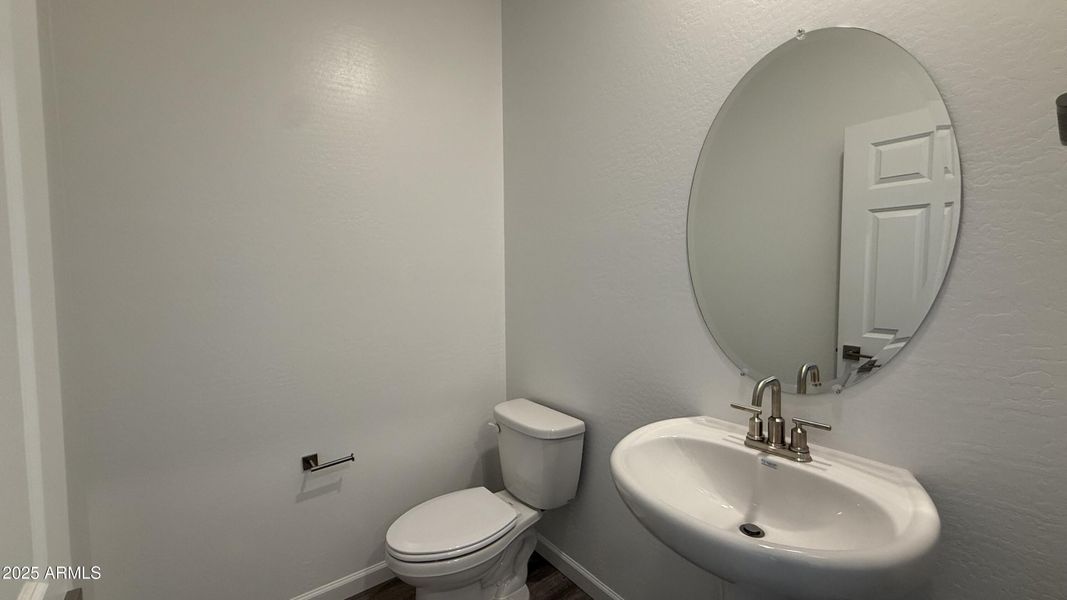 011 - Powder Bath 011 - Powder Bath