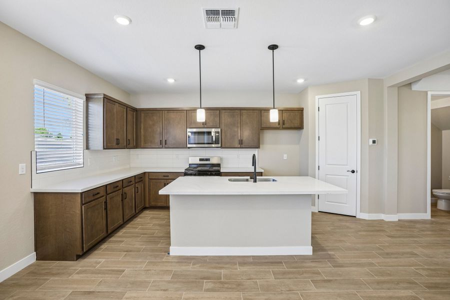 1834 E Kramer St, Mesa, AZ.  - Slide 7