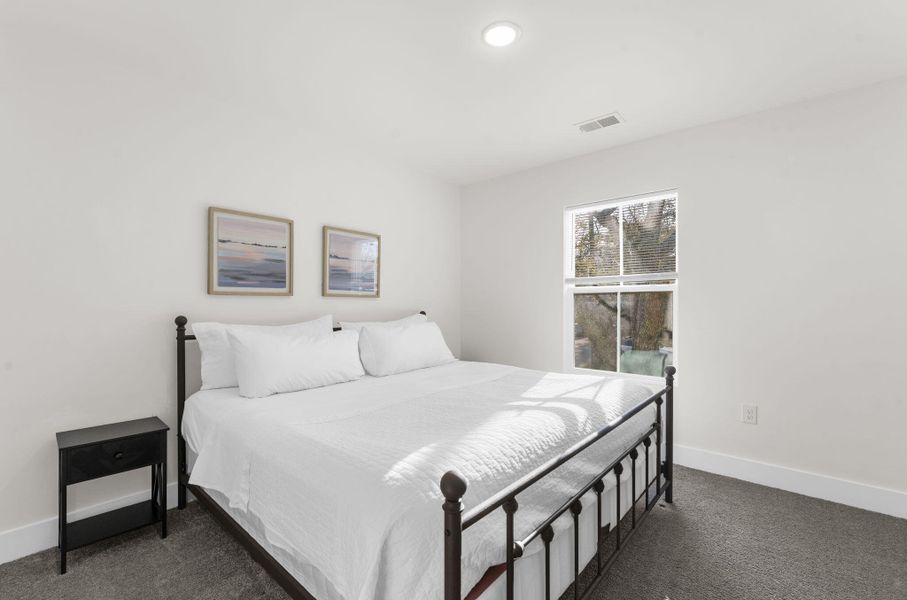 Furnished interior view inside a new home in , Hanahan (Image 33).