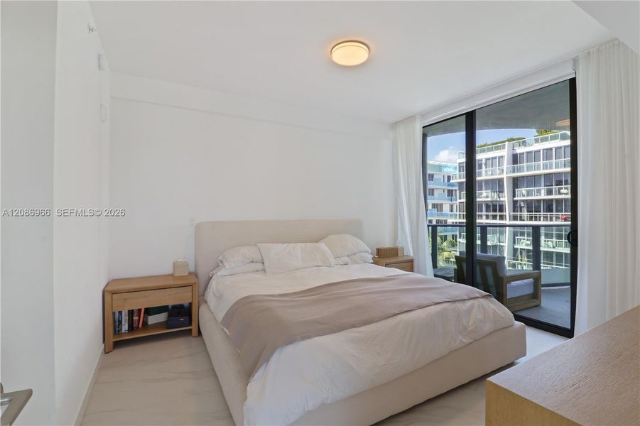 Furnished interior view inside a new home in Alana Bay Harbor Islands, Bal Harbour (Image 32).