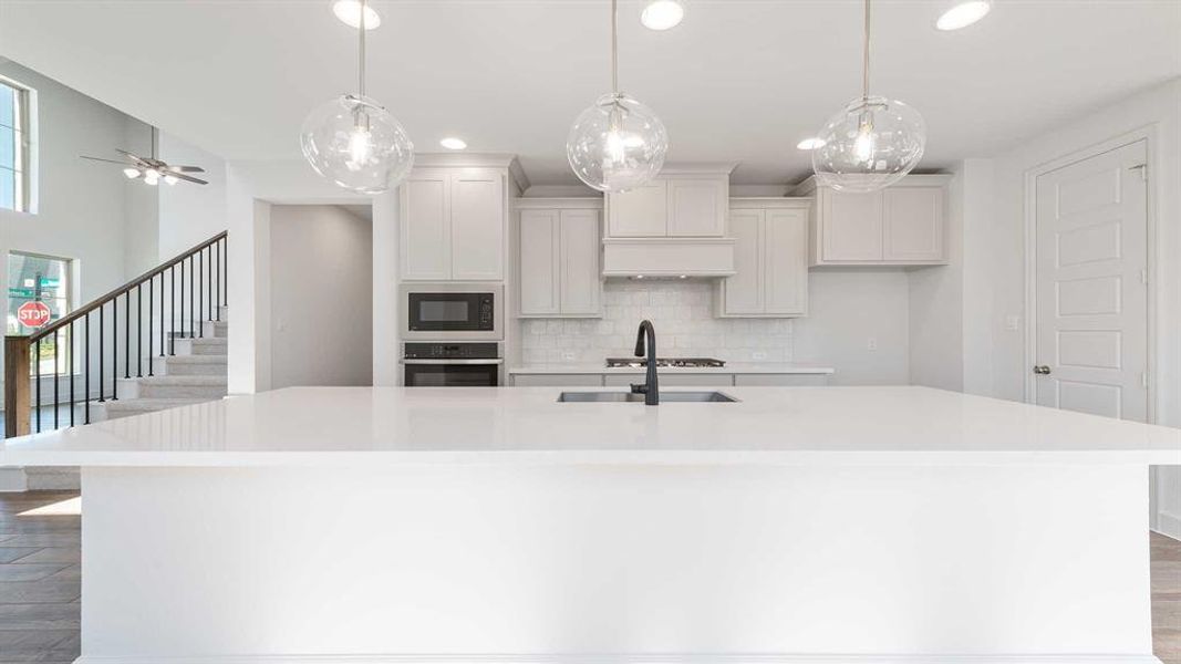 Spacious, unfurnished interior of a new home in The Parks At Wilson Creek 40', Celina (Image 19).