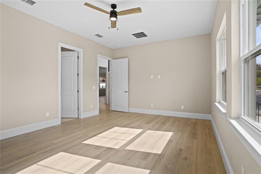 Spacious, unfurnished interior of a new home in , Apopka (Image 44).