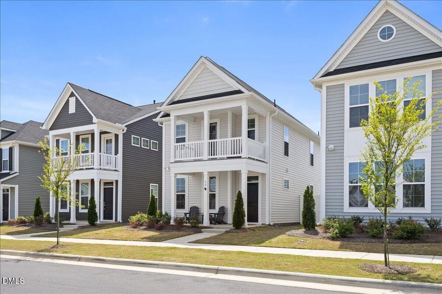 03-33 Pear Blossom Pkwy