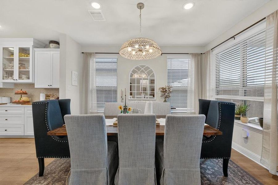 Furnished interior view inside a new home in Oaks of North Grove, Waxahachie (Image 14).