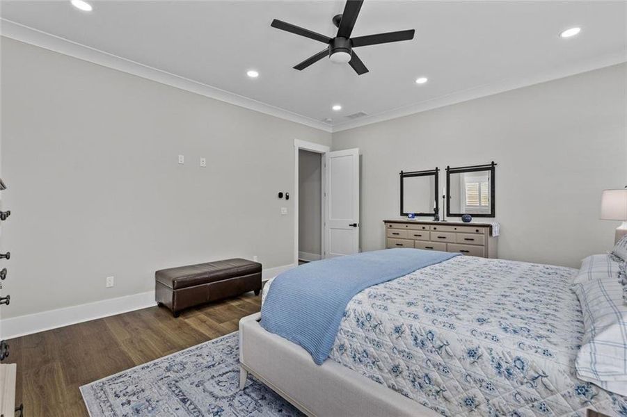 Furnished interior view inside a new home in , Bethlehem (Image 53).