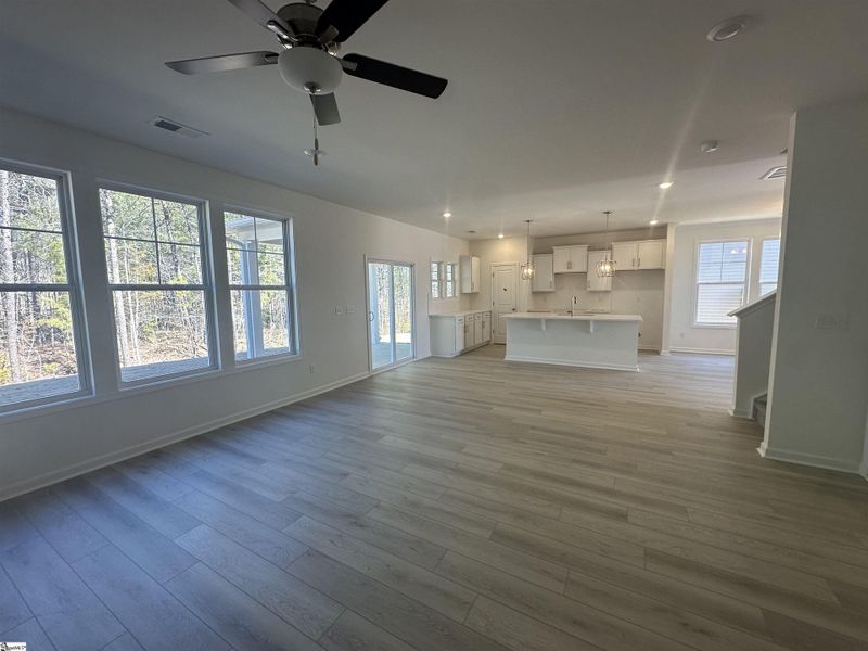 Spacious, unfurnished interior of a new home in Shiloh Trail, Wellford (Image 25).