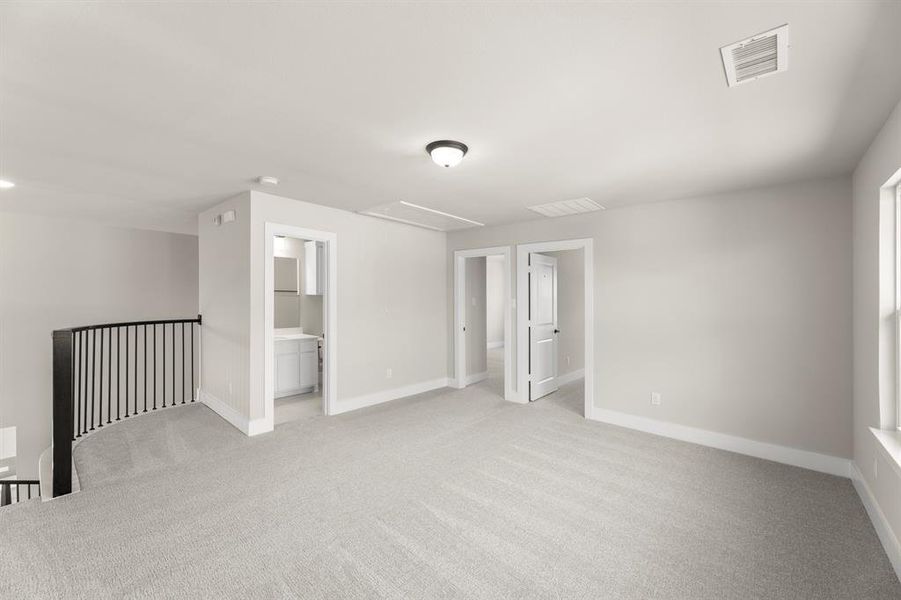 23. 941 Gold Finch - Game (2)