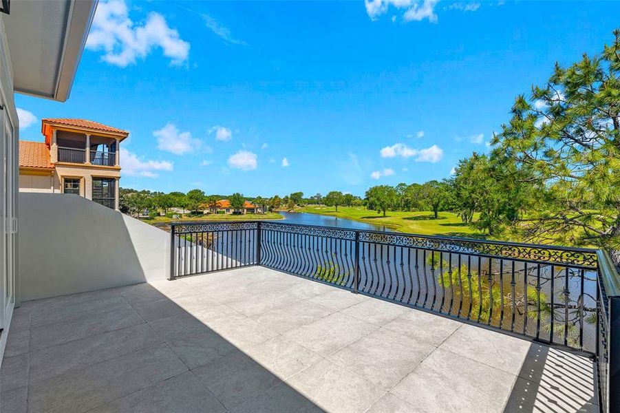 Exterior details and patio area of a home in , Palm Coast (Image 3).