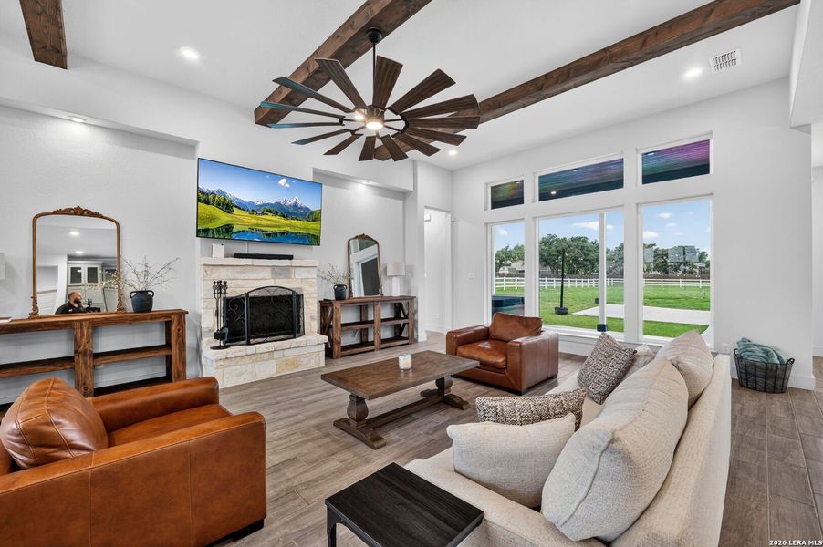 Furnished interior view inside a new home in Pradera Ridge, Floresville (Image 17).