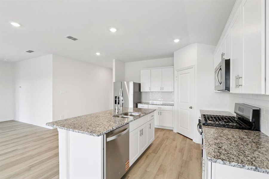 Photo is not of the actual home, but is an inspirational photo of builder’s model home and may depict options, furnishings, and/or decorator features that are not included. Photo is not of the actual home, but is an inspirational photo of builder’s model home and may depict options, furnishings, and/or decorator features that are not included.