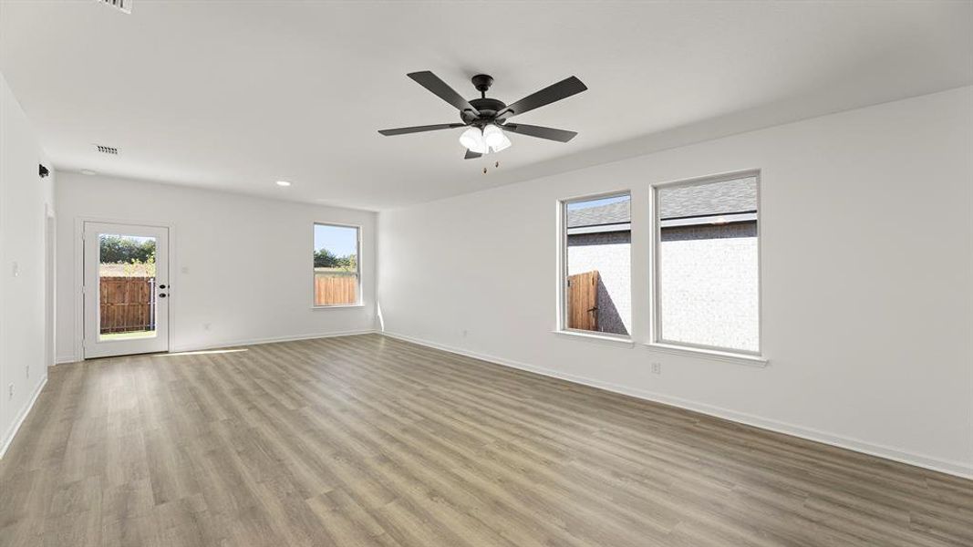 15. 2516 Yo Ranch - Family 15. 2516 Yo Ranch - Family