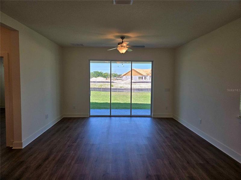 Spacious, unfurnished interior of a new home in Arbor Meadows, Spring Hill (Image 9).