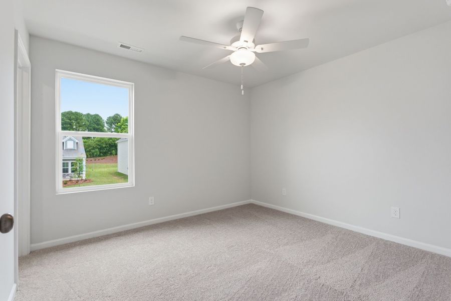 Spacious, unfurnished interior of a new home in Piper Creek, Newton (Image 37).