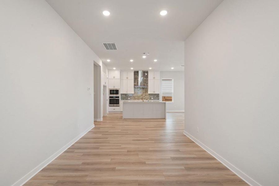 Spacious, unfurnished interior of a new home in Park Central, Georgetown (Image 32).