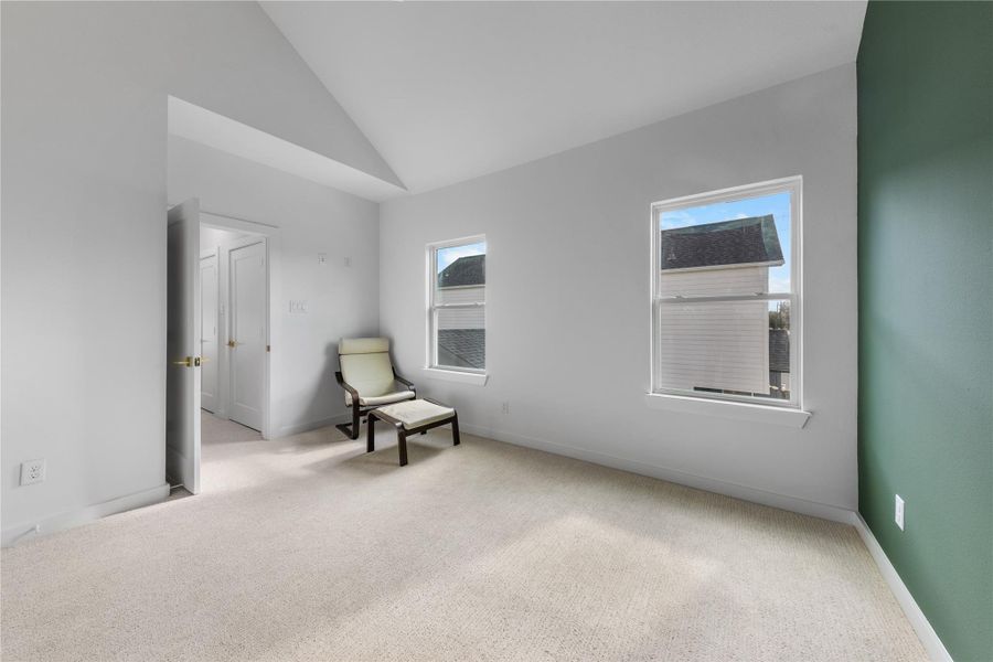 Image 19 of a home in .