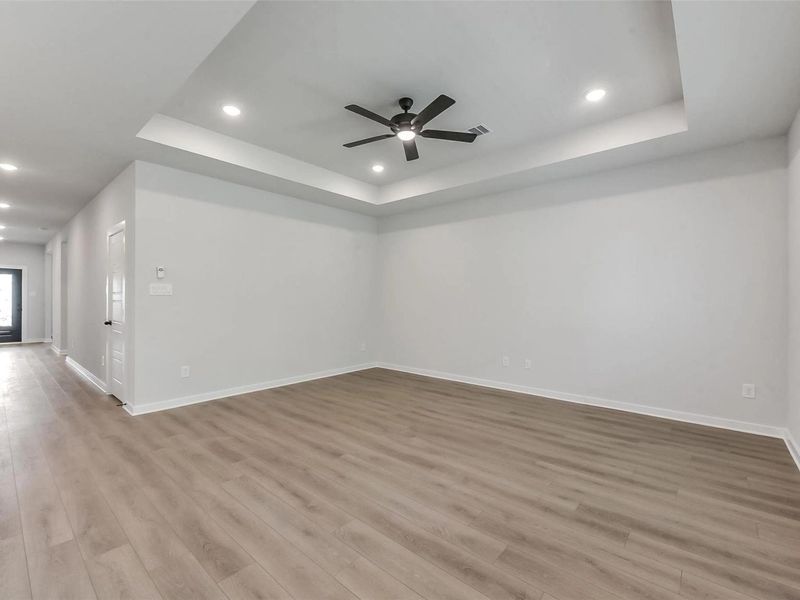 Spacious, unfurnished interior of a new home in Sundance Cove, Crosby (Image 24).