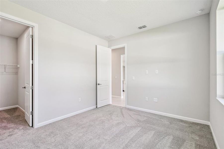 Spacious, unfurnished interior of a new home in Hawk's Overlook, Oviedo (Image 39). Spacious, unfurnished interior of a new home in Hawk's Overlook, Oviedo (Image 39).