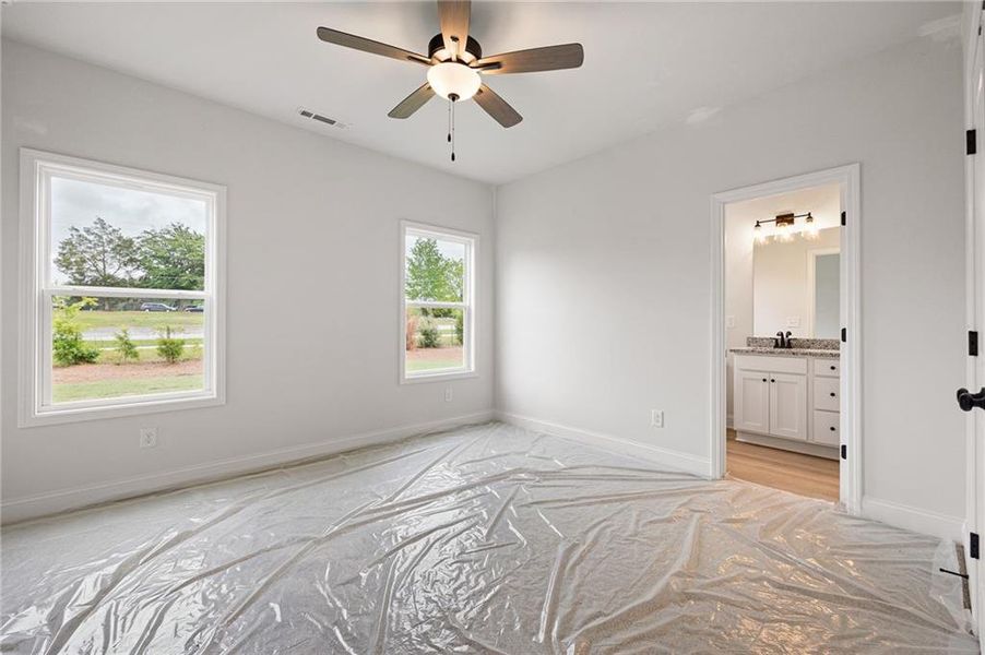Spacious, unfurnished interior of a new home in , Carrollton (Image 13).