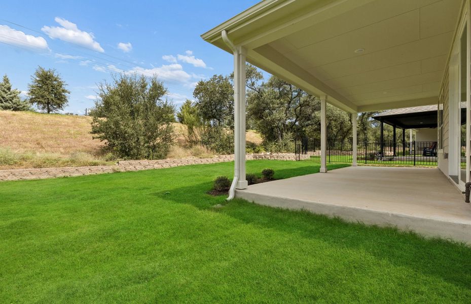 Exterior details and patio area of a home in Sun City Texas, Georgetown (Image 20). Exterior details and patio area of a home in Sun City Texas, Georgetown (Image 20).