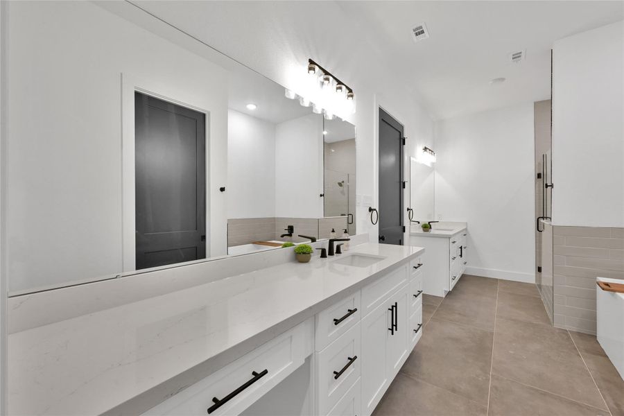 Furnished interior view inside a new home in , Magnolia (Image 6).