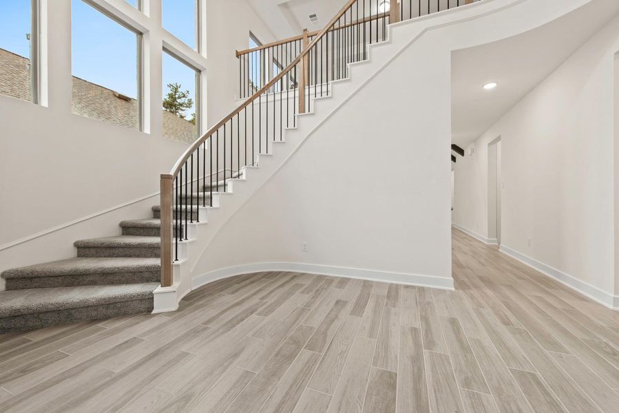 Representative image. Features, specifications, selections and colors may vary. Representative image. Features, specifications, selections and colors may vary.