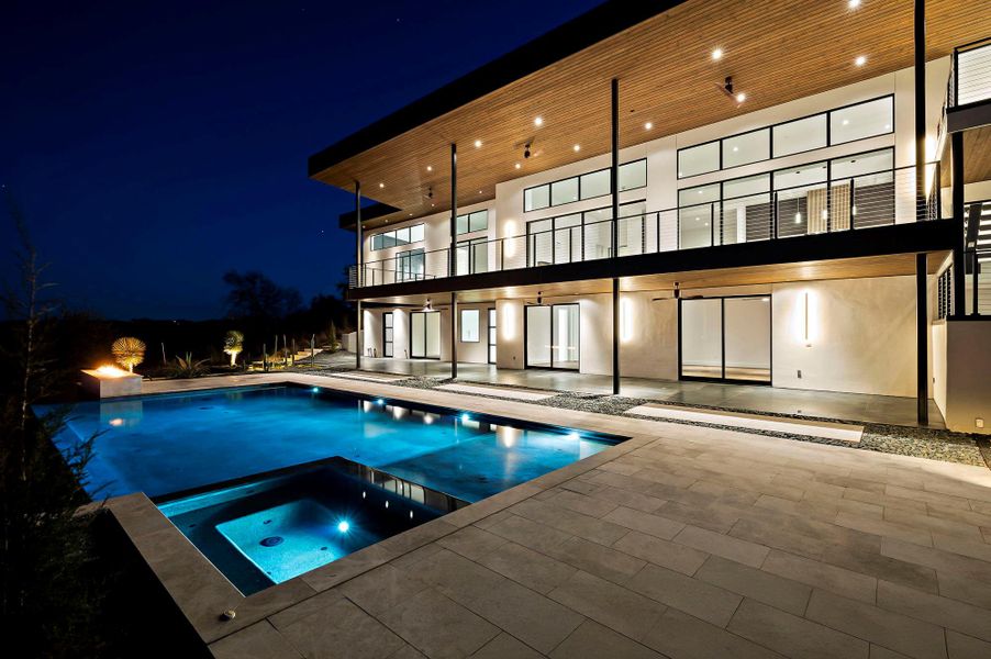 Image 33 of a home in .