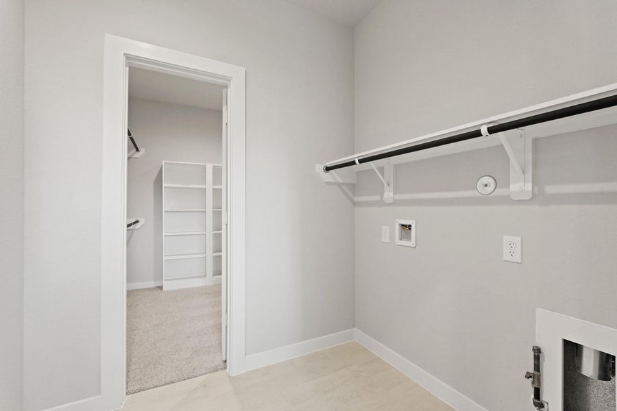 Spacious, unfurnished interior of a new home in Grand Oaks Village, Houston (Image 20). Spacious, unfurnished interior of a new home in Grand Oaks Village, Houston (Image 20).