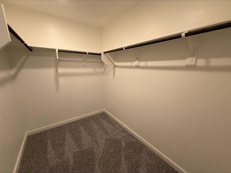 Spacious, unfurnished interior of a new home in Rockbridge East, Huntsville (Image 13).