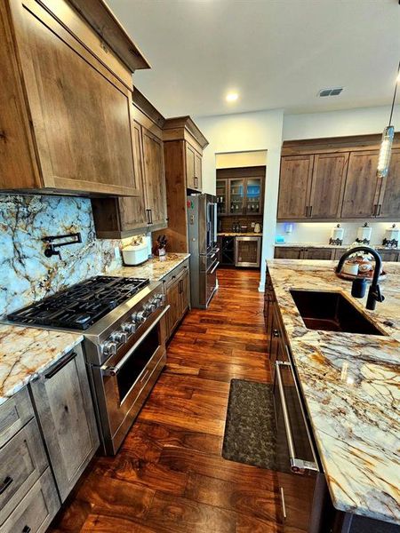 Furnished interior view inside a new home in , Cedar Hill (Image 6).