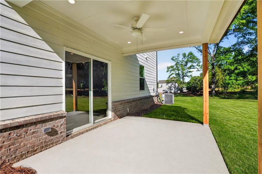 Exterior details and patio area of a home in Shadow Creek, Jackson (Image 21).