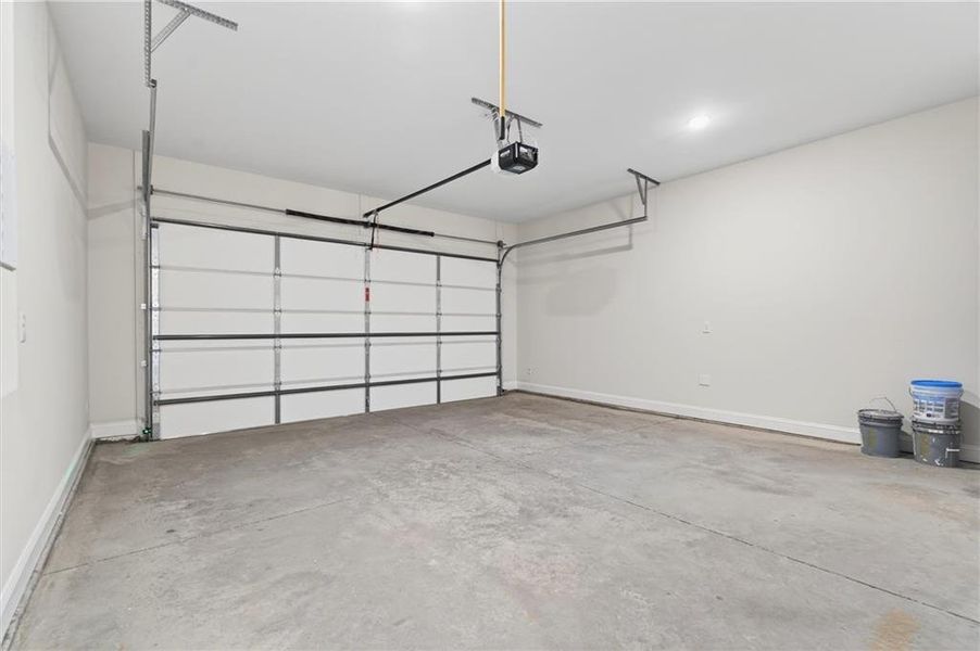 Spacious, unfurnished interior of a new home in The Reserve at Bells Ferry, Kennesaw (Image 32).