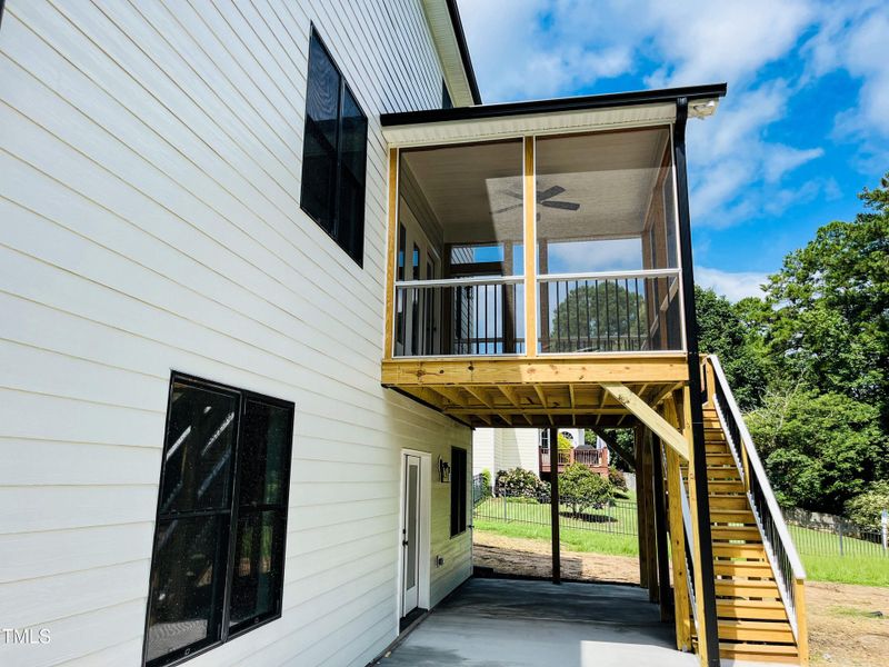 DB53B92A-93D7-4B5B-A6E8-003375E54F5D