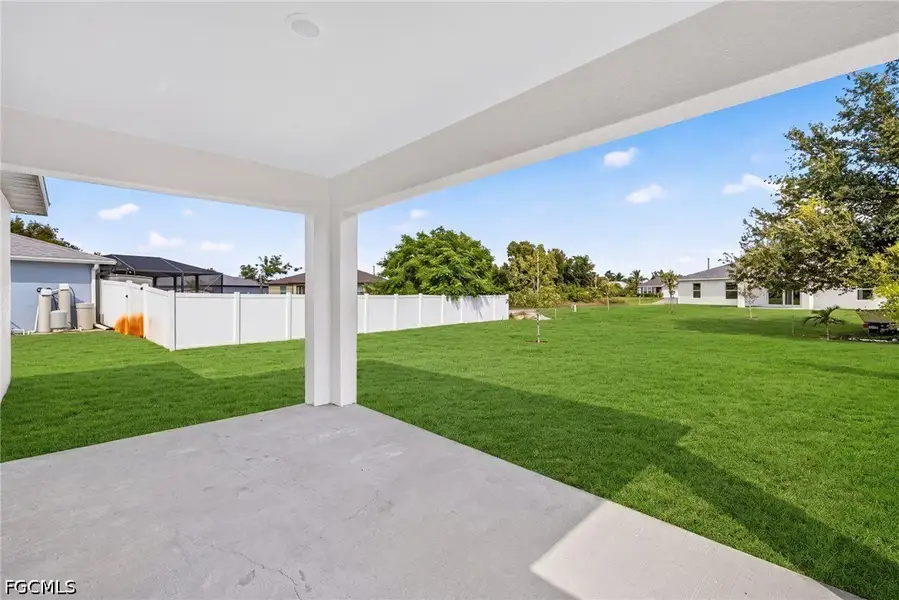 Exterior details and patio area of a home in Cape Coral, Cape Coral (Image 4).