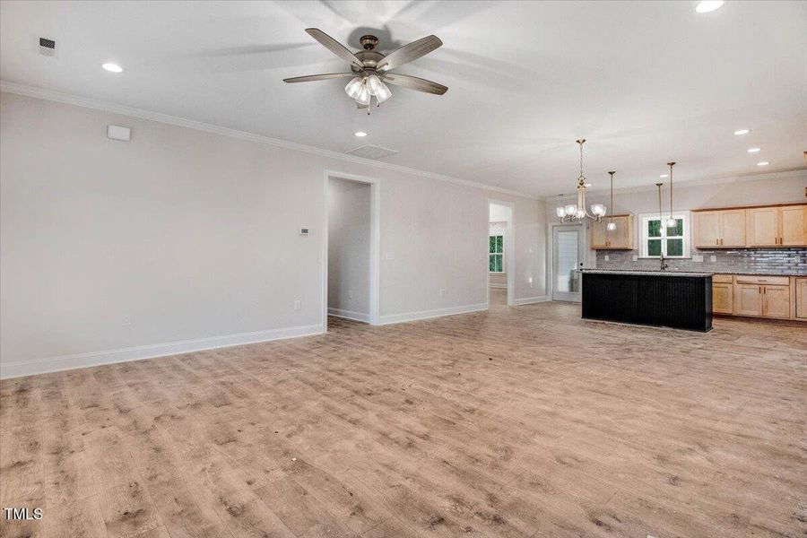 09-283 Paul Hare Rd-9