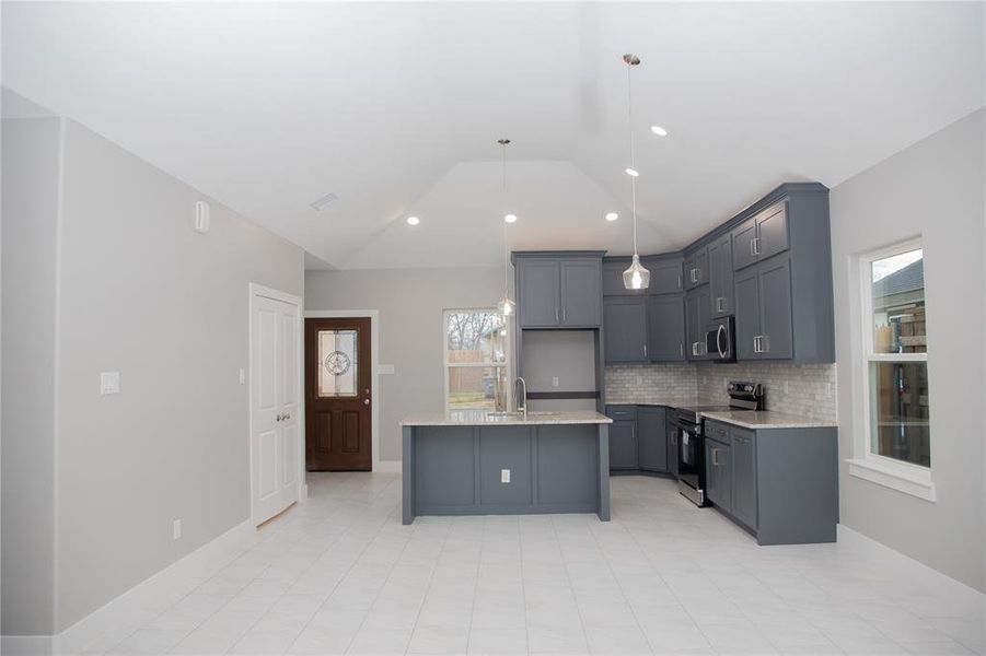 Furnished interior view inside a new home in , Dallas (Image 16). Furnished interior view inside a new home in , Dallas (Image 16).