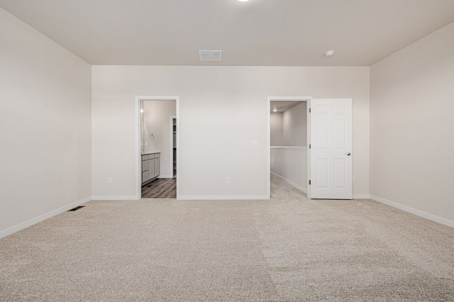 Spacious, unfurnished interior of a new home in Arras Park, Thornton (Image 18).