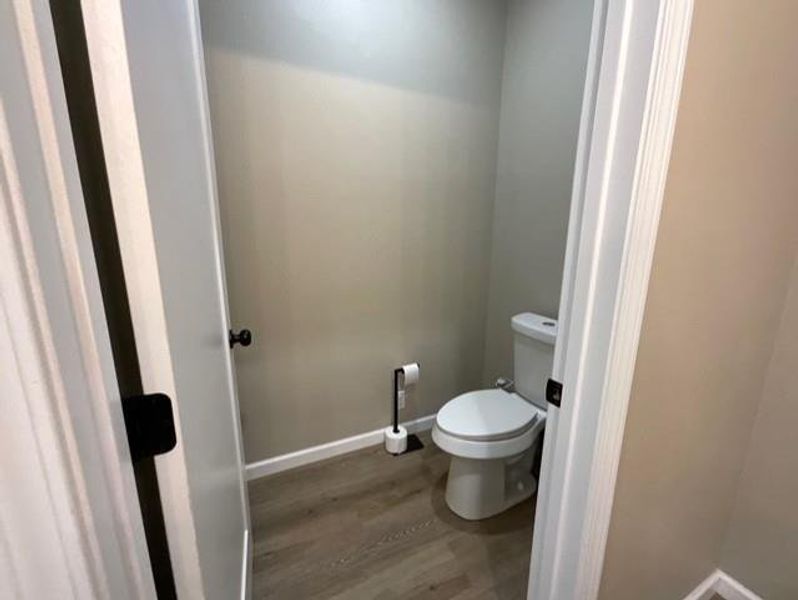 Spacious, unfurnished interior of a new home in , Naples (Image 14).