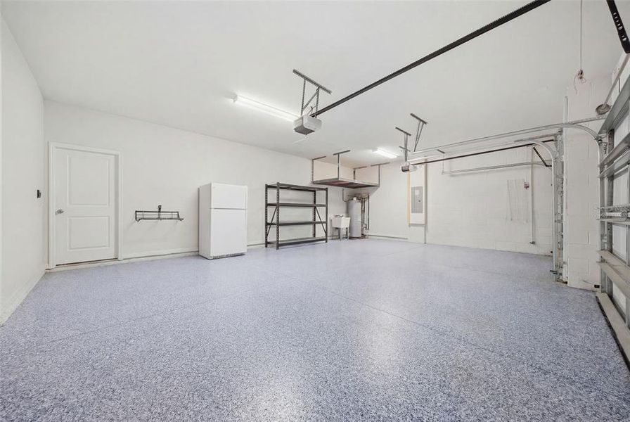 Spacious, unfurnished interior of a new home in Solera at Lakewood Ranch, Bradenton (Image 24).