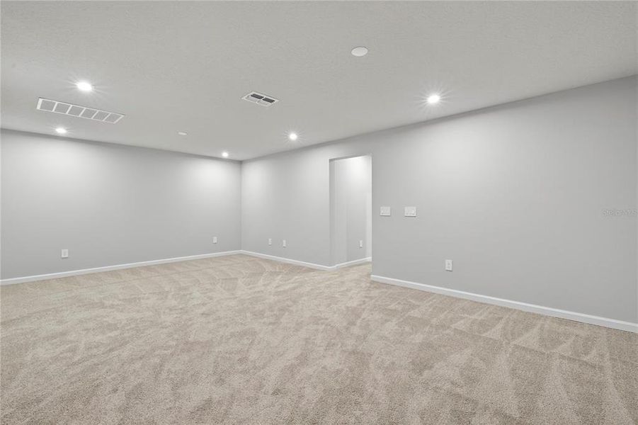 Spacious, unfurnished interior of a new home in Bloomingdale Townes, Brandon (Image 21).