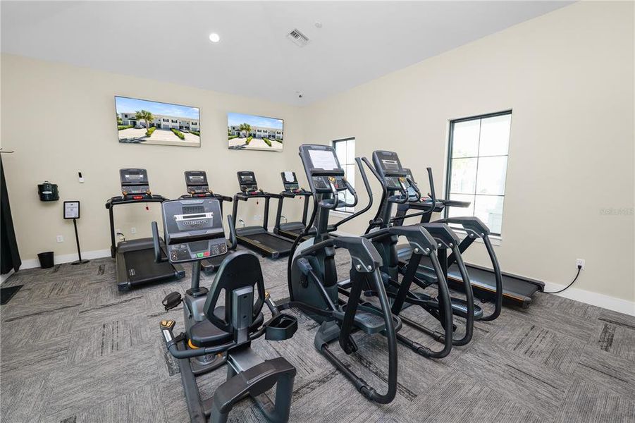 Community amenities in , Plant City (Image 16).