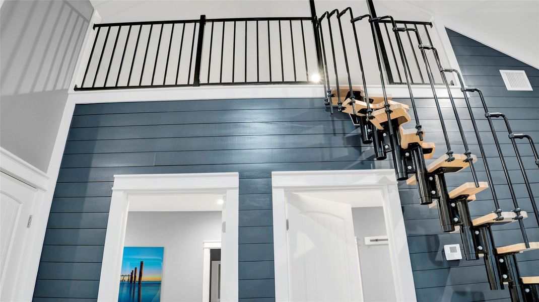 Spacious, unfurnished interior of a new home in , Bolivar Peninsula (Image 25).