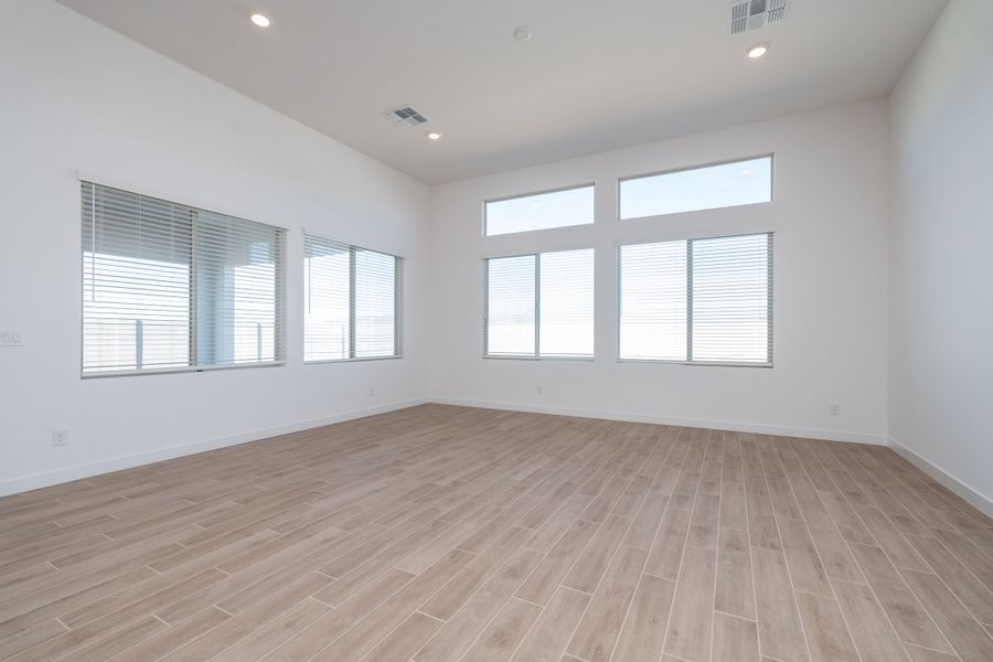 Spacious, unfurnished interior of a new home in Abel Ranch, Goodyear (Image 9). Spacious, unfurnished interior of a new home in Abel Ranch, Goodyear (Image 9).