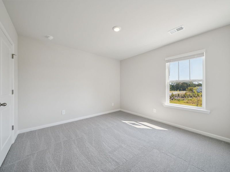Spacious, unfurnished interior of a new home in Artisan Walk, Fairburn (Image 16). Spacious, unfurnished interior of a new home in Artisan Walk, Fairburn (Image 16).