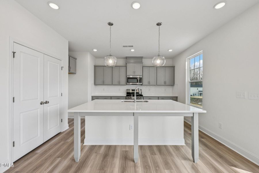 15-web-or-mls-Old Station Pointe-S0502-0 15-web-or-mls-Old Station Pointe-S0502-0