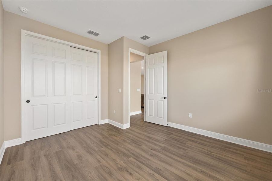 Spacious, unfurnished interior of a new home in , Ocala (Image 37).