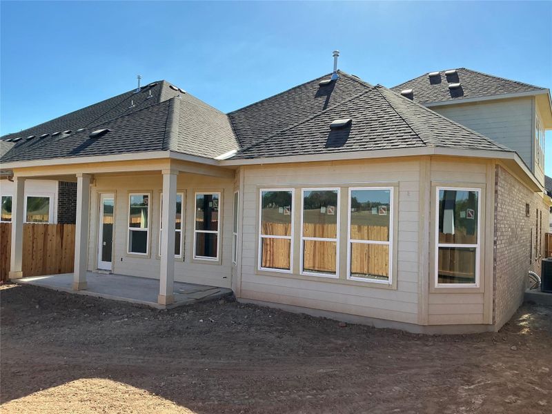 Exterior details and patio area of a home in Barksdale, Leander (Image 21).