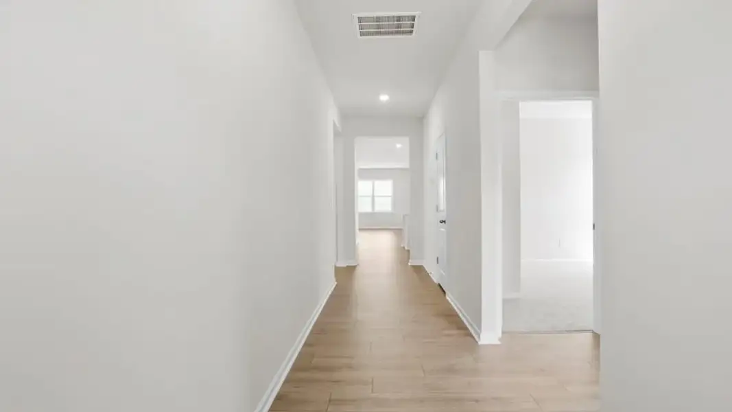 Spacious, unfurnished interior of a new home in Spring Ridge, Anderson (Image 15). Spacious, unfurnished interior of a new home in Spring Ridge, Anderson (Image 15).
