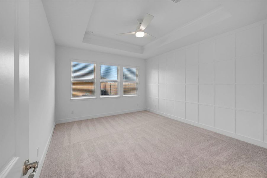 Spacious primary suite (*Photo not of actual home and used for illustration purposes only.)